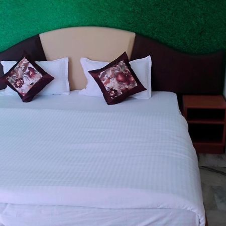 Paradise Hotel For Couples Маунт-Абу Екстер'єр фото
